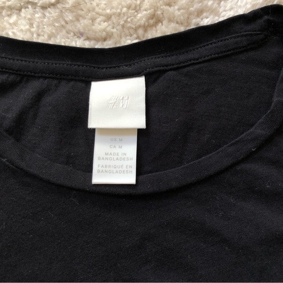 Black and purple triceratops tee - Picture 2 of 3